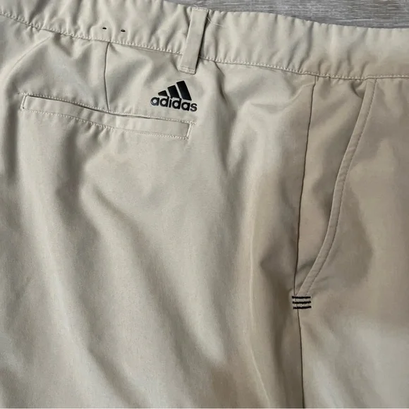 Adidas Tan Golf Athletic Chino Pants Classic Style Men’s 44 stretch button waist - Picture 2 of 16